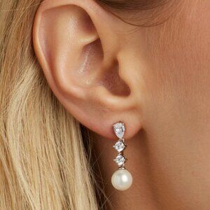 Untamed Petals - Serenade Earrings (Silver)